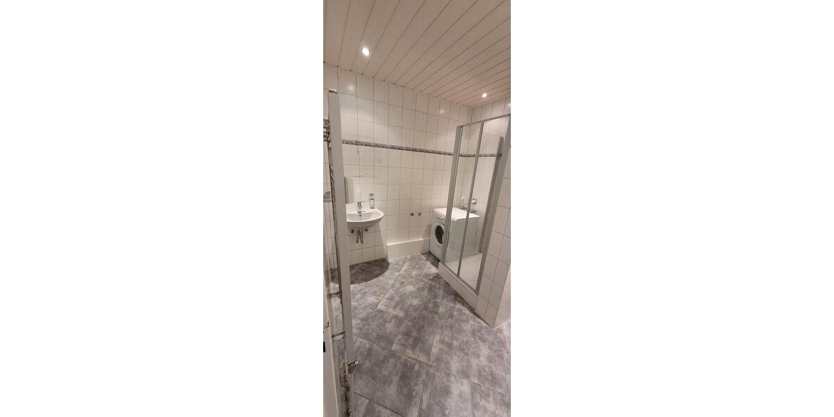 Etagenwohnung Berlin Charlottenburg-Wilmersdorf - 2.5 Zimmer, 70 m&sup2;, 250.000&euro; | Angebot:27036168