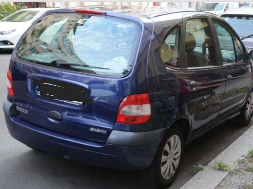 Renault Scenic 252.000 km 950 € Berlin 13357