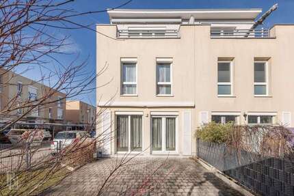 Haus Berlin Spandau - 5 Zimmer, 140 m&sup2;, 680.000&euro; | Angebot:26220607