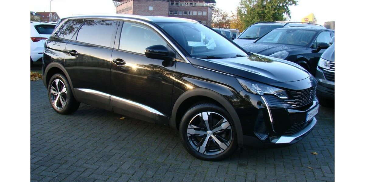 Peugeot 5008 1.2 PureTech130 Allure Pack 7-Sitzer 2WD LED 54.980 km 22.980 &euro; Falkensee 14612
