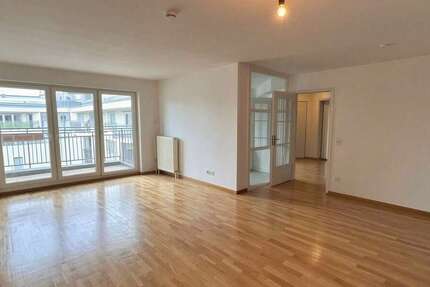 Wohnung Berlin Mitte - 3 Zimmer, 114 m&sup2;, 2.019&euro; | Angebot:27025425