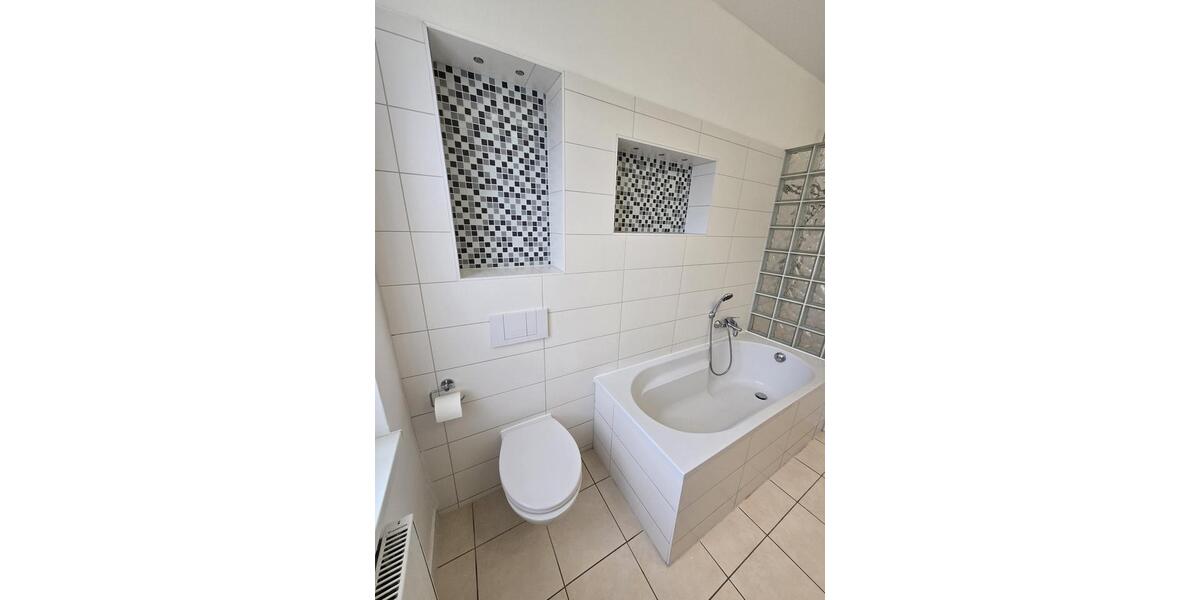 Etagenwohnung Teltow - 4.5 Zimmer, 114 m&sup2;, 1.760&euro; | Angebot:26416077