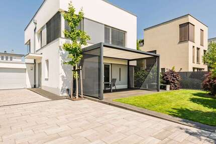 Haus zum Kaufen in Potsdam Nauener Vorstadt 1.800.000 € 237.83 m² 7 zimmer