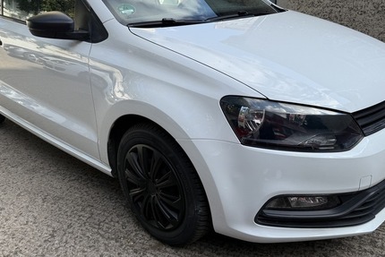 VW Polo 1.0. Trendline Klima 1.Hand 71.800 km 6.900 € Berlin 10247