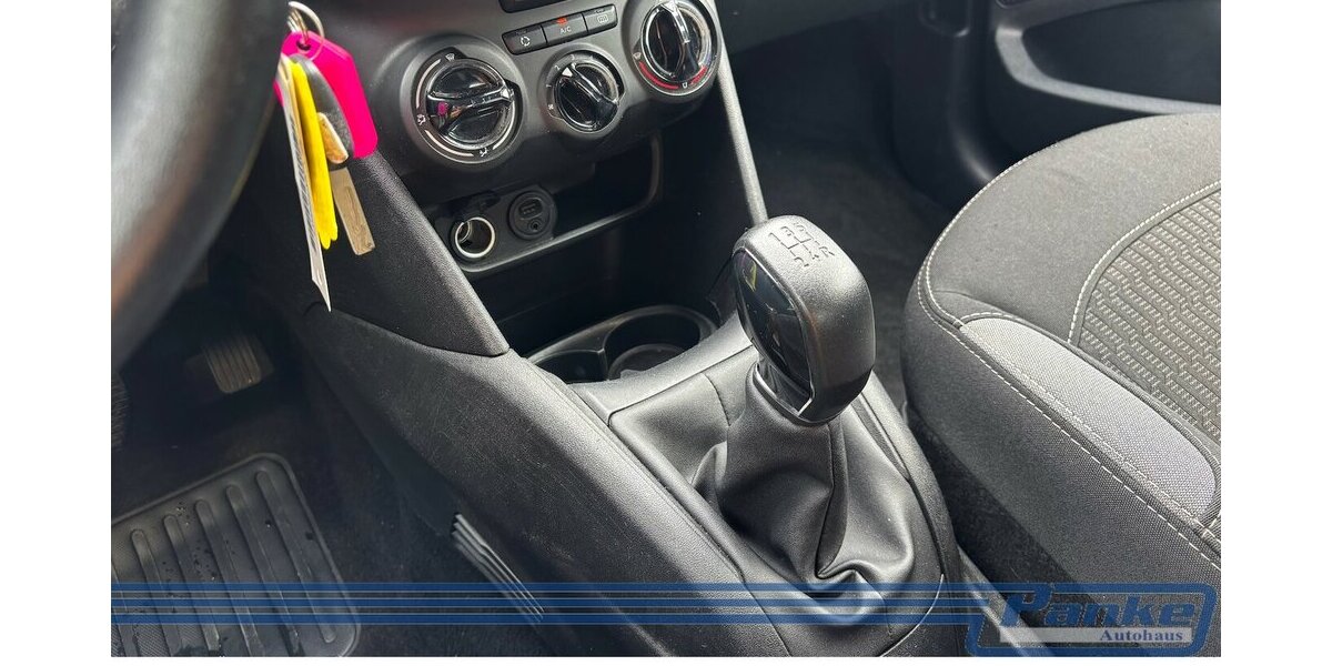 Peugeot 208 Active 1.0*5türig*PDC*Tempo*BT*Klima*USB* 148.501 km 4.490 &euro; Berlin 13187