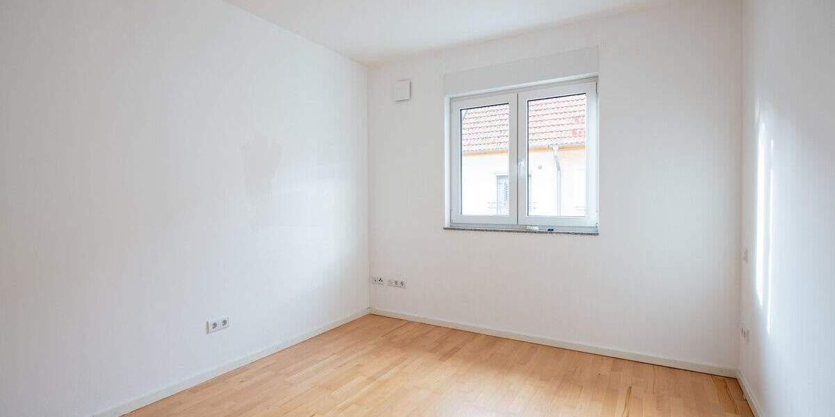 Reihenmittelhaus Berlin Rudow - 6 Zimmer, 137 m&sup2;, 625.000&euro; | Angebot:25756141