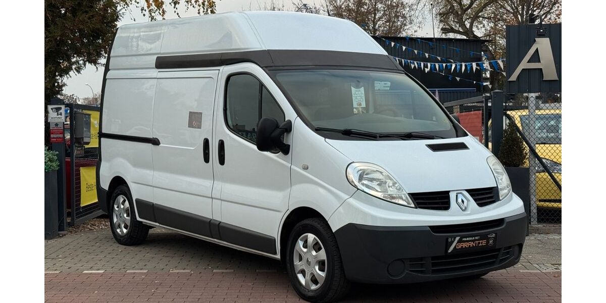 Renault Trafic 135.279 km 10.990 &euro; BERLIN 13127