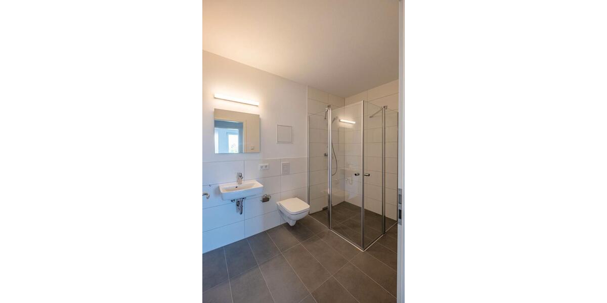 Etagenwohnung Berlin Lichtenberg - 5 Zimmer, 119 m&sup2;, 2.000&euro; | Angebot:26424430