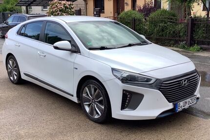 Hyundai IONIQ 124.000 km 12.300 &euro; Berlin 12355