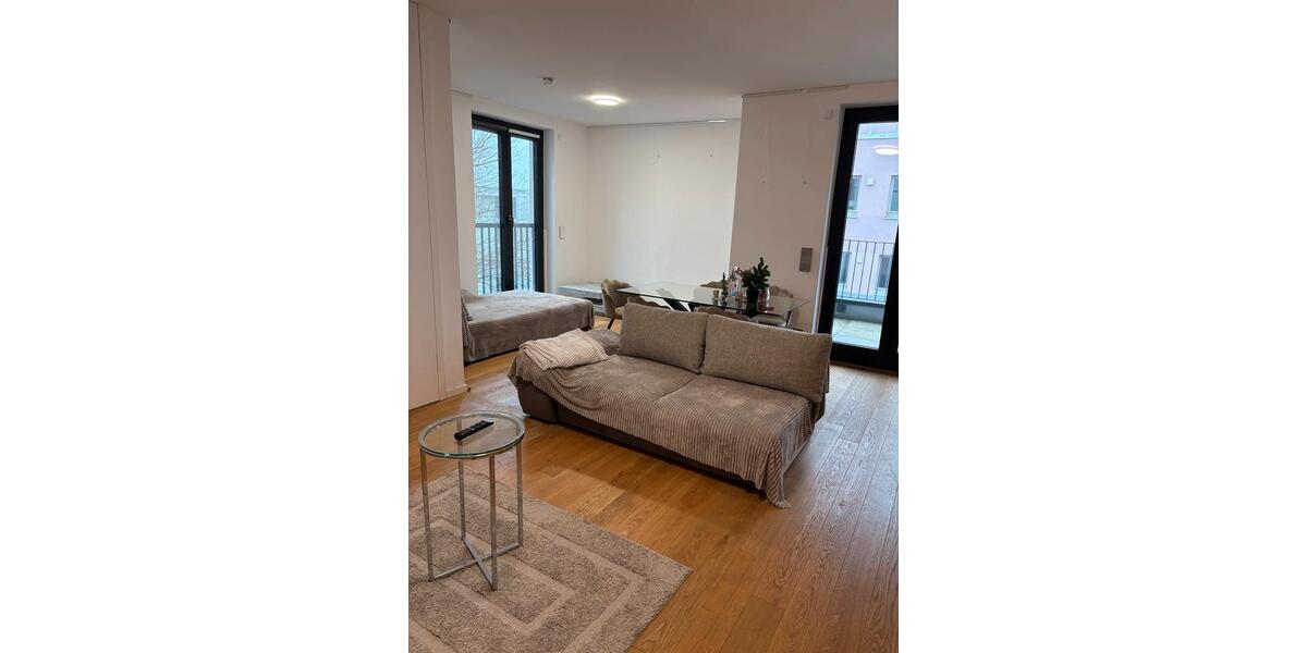 Etagenwohnung Berlin Marzahn-Hellersdorf - 2 Zimmer, 87 m&sup2;, 1.650&euro; | Angebot:24583080