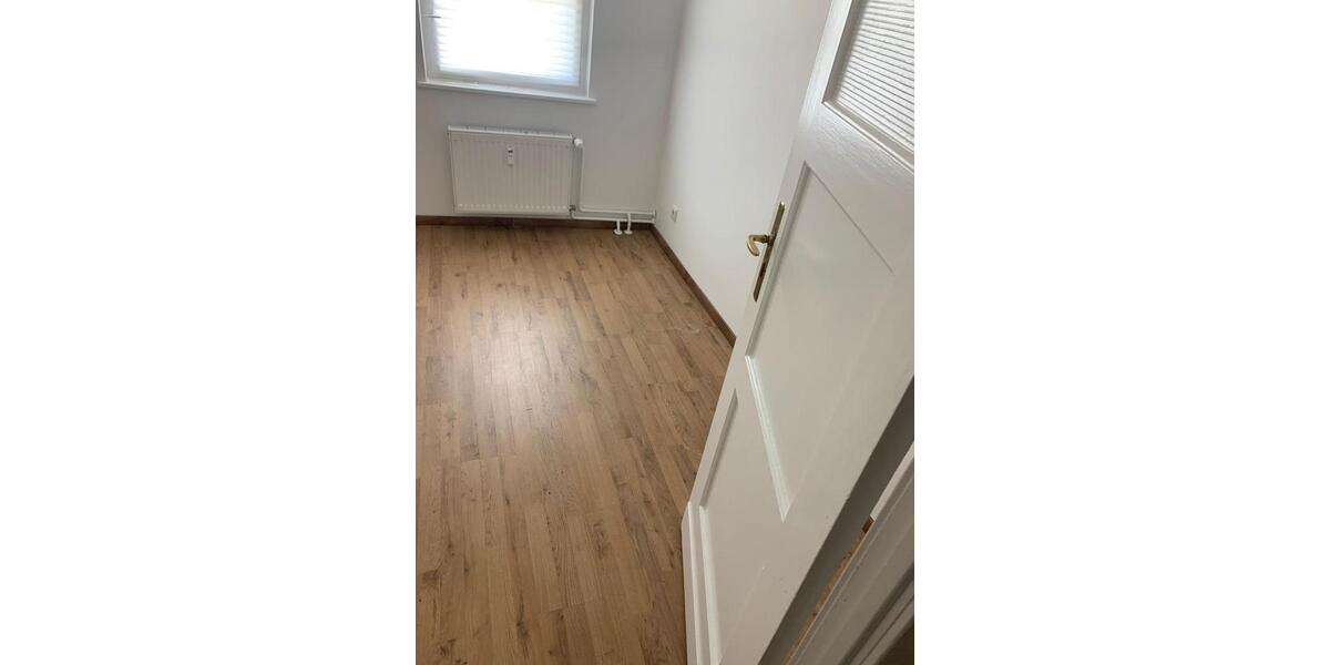 Etagenwohnung Berlin Lichtenberg - 3 Zimmer, 9 m&sup2;, 550&euro; | Angebot:26095526