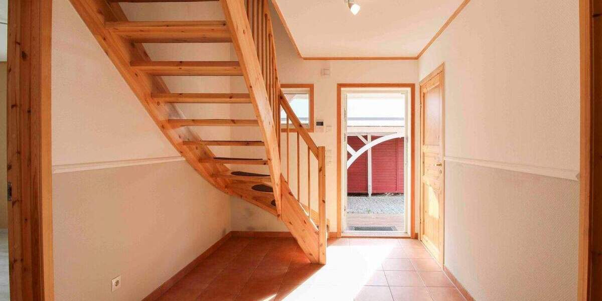 Einfamilienhaus Stahnsdorf Güterfelde - 5 Zimmer, 138 m&sup2;, 675.000&euro; | Angebot:25804050