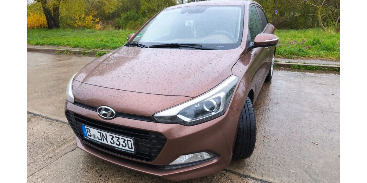 Hyundai i20 131.000 km 7.000 &euro; Berlin 12689