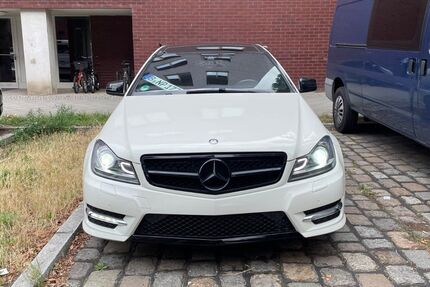 Mercedes-Benz C 250 196.305 km 13.100 &euro; Berlin 13599