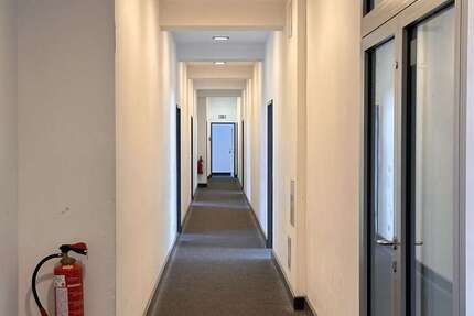 Büro in Berlin 14.029 € 779 m²
