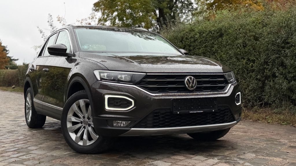 VW T-Roc 143.524 km 17.999 &euro; Berlin 12099