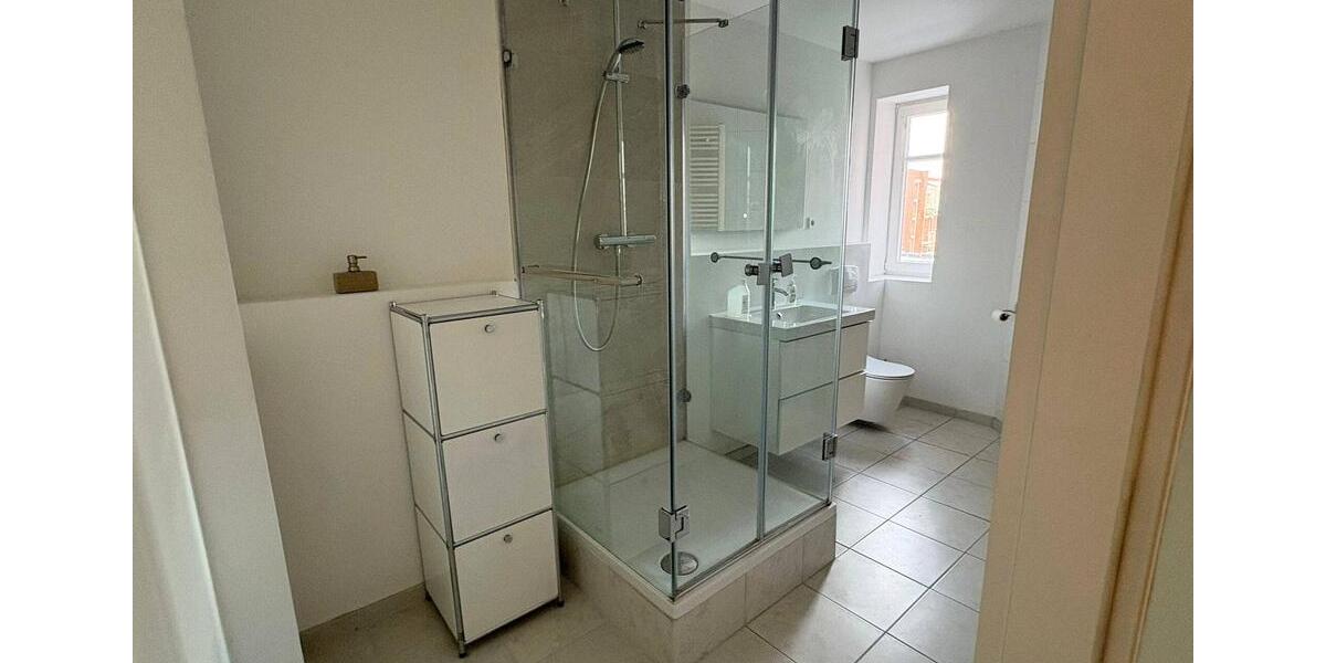 Etagenwohnung Berlin Marzahn-Hellersdorf - 2 Zimmer, 110 m&sup2;, 1.249&euro; | Angebot:24437633