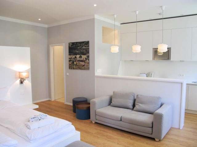 Zimmer Berlin Mitte - 1 Zimmer, 1.200&euro; | Angebot:25999826