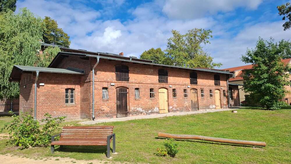 Gewerbeobjekt Berlin Hellersdorf - 833&euro; | Angebot:27191310