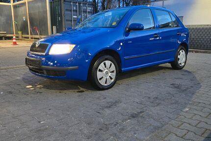 Skoda Fabia 68.000 km 4.700 &euro; Berlin 13403