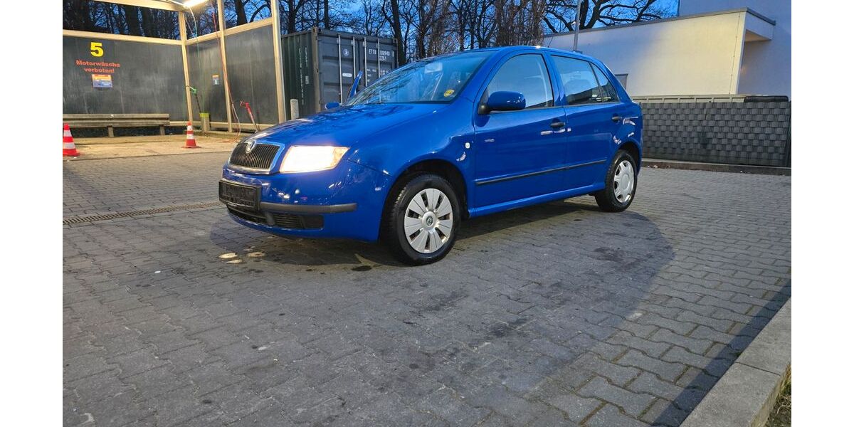 Skoda Fabia 68.000 km 4.700 &euro; Berlin 13403