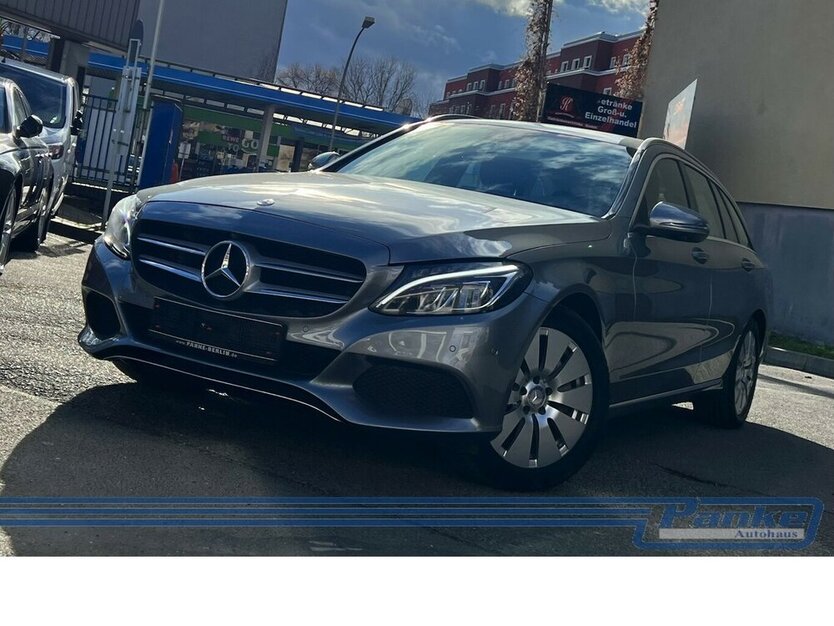 Mercedes-Benz C 250 C -Klasse*LED*Navi*R+F-Cam*Leder*Belüftete 87.057 km 17.990 € Berlin 13187