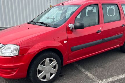 Dacia Logan 218.000 km 2.499 &euro; Berlin 12057