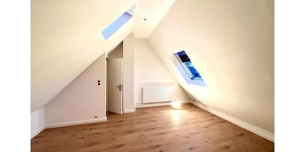 Etagenwohnung Berlin Spandau - 5 Zimmer, 150 m&sup2;, 1.950&euro; | Angebot:25050296