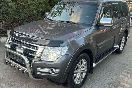 Mitsubishi Pajero 139.000 km 23.499 &euro; Berlin 13581