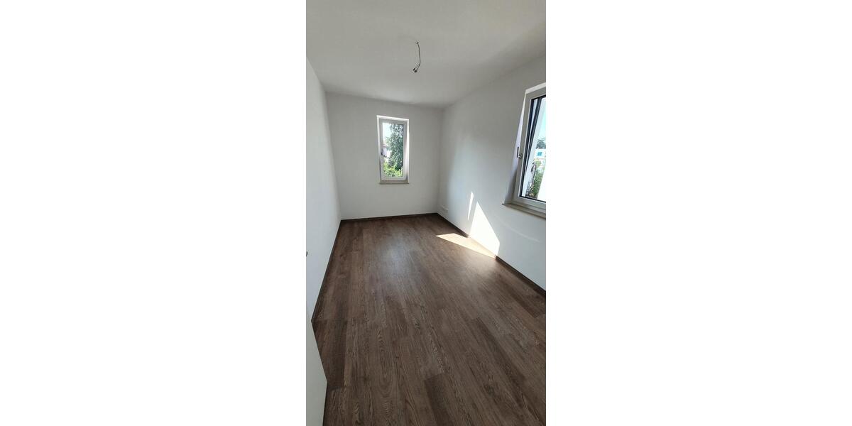 Doppelhaushälfte Berlin Treptow-Köpenick - 4 Zimmer, 111 m&sup2;, 2.200&euro; | Angebot:25637916