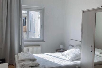 Wohnung Berlin Lichtenberg - 3 Zimmer, 70 m&sup2;, 360&euro; | Angebot:27713917