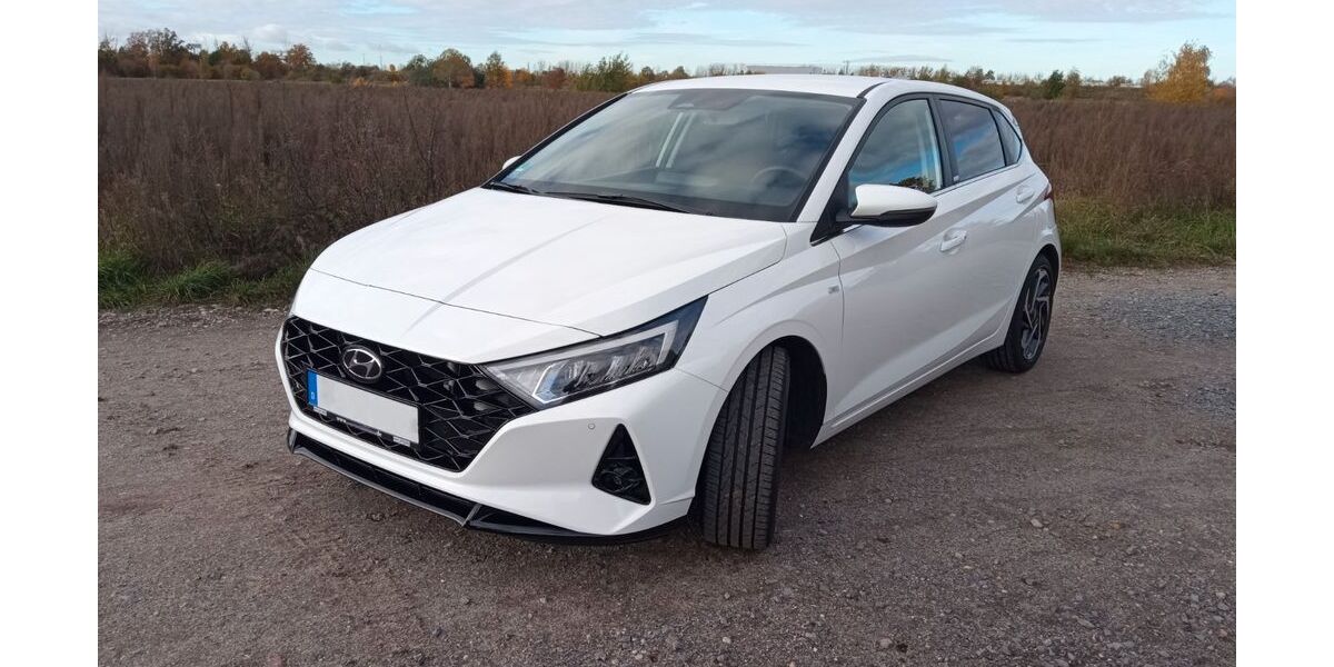Hyundai i20 27.200 km 16.900 &euro; Teltow 14513