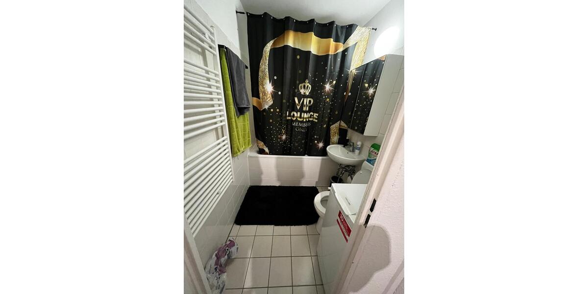 Etagenwohnung Berlin Marzahn-Hellersdorf - 1.5 Zimmer, 38 m&sup2;, 890&euro; | Angebot:24637889