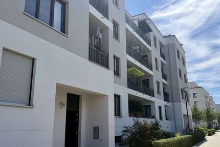 Wohnung Berlin Hakenfelde - 2 Zimmer, 67 m&sup2;, 903&euro; | Angebot:27315343