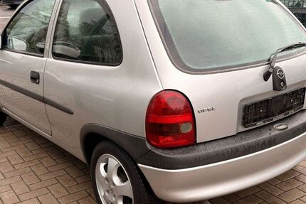 Opel Corsa 125.000 km 1.490 &euro; Berlin Weißensee-Pankow 13086