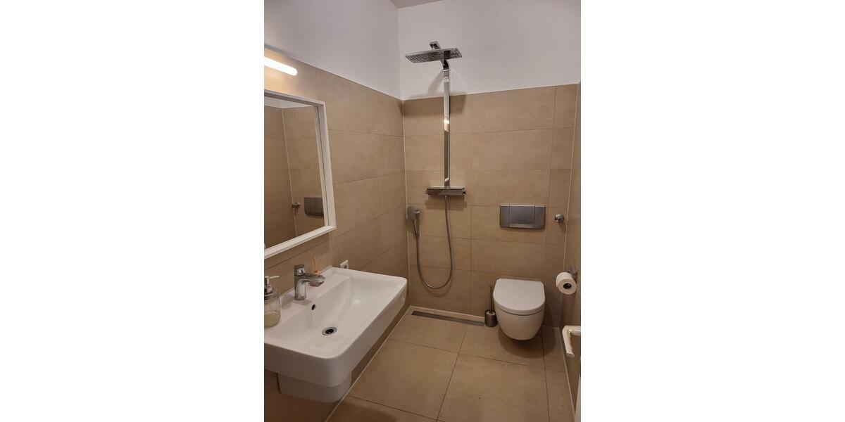 Dachgeschoßwohnung Berlin Steglitz-Zehlendorf - 4 Zimmer, 136 m&sup2;, 2.980&euro; | Angebot:26298973