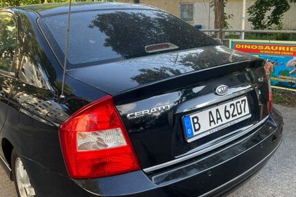 Kia Cerato 120.000 km 3.500 € Berlin 13057