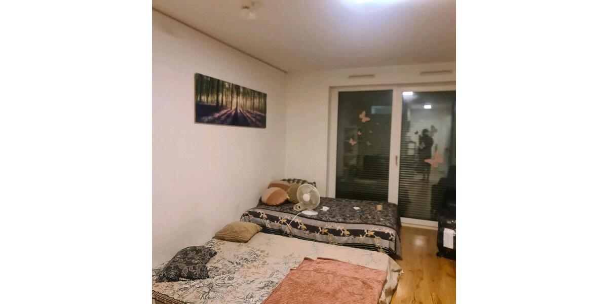 Erdgeschoßwohnung Berlin Marzahn-Hellersdorf - 1 Zimmer, 28 m&sup2;, 450&euro; | Angebot:26597977
