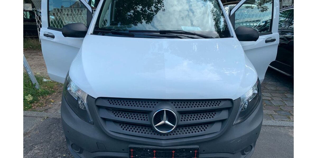 Mercedes-Benz Vito 198.000 km 10.899 &euro; Berlin 10829