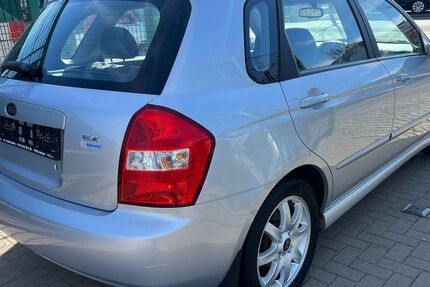 Kia Cerato 65.000 km 3.290 &euro; Berlin Weißensee-Pankow 13086