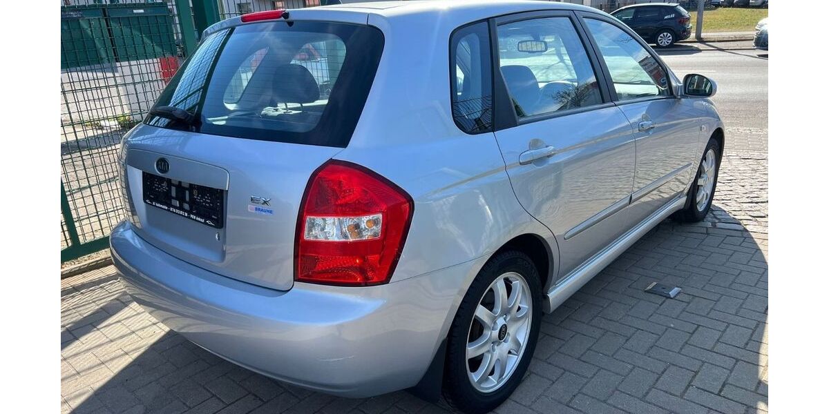 Kia Cerato 65.000 km 3.290 &euro; Berlin Weißensee-Pankow 13086