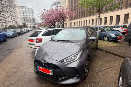 Toyota Yaris 3.900 km 22.900 &euro; Berlin 10178