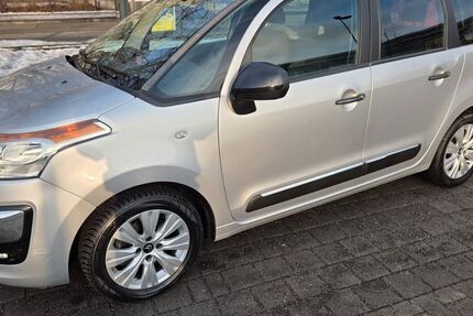 Citroen C3 Picasso 106.000 km 6.500 &euro; Berlin 13409