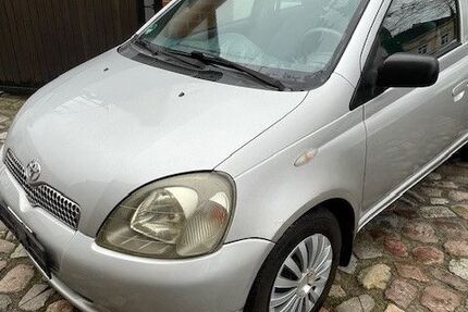 Toyota Yaris 133.000 km 3.000 &euro; Mühlenbecker Land OT Schildow 16552