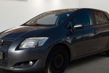 Toyota Auris 214.691 km 2.199 &euro; Berlin 12681