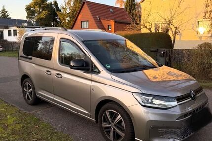 VW Caddy 63.000 km 23.999 &euro; Berlin 13125