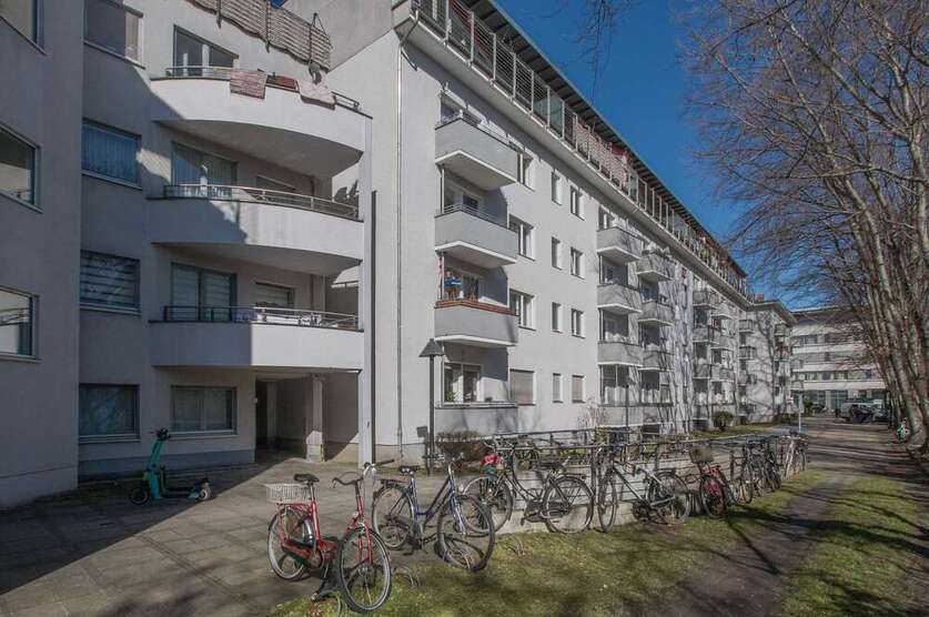 Wohnung zum Mieten in Berlin 731,69 € 49.19 m²