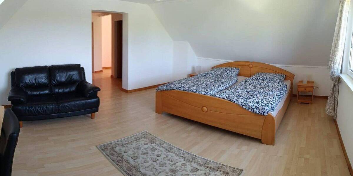 Etagenwohnung Berlin Lichterfelde - 3 Zimmer, 109 m&sup2;, 1.680&euro; | Angebot:26520882