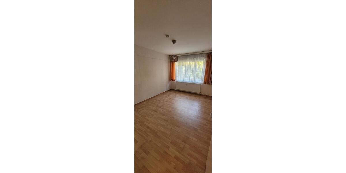 Etagenwohnung Berlin Charlottenburg-Wilmersdorf - 2.5 Zimmer, 70 m&sup2;, 250.000&euro; | Angebot:27036168