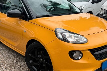 Opel Adam 76.853 km 8.990 &euro; Berlin 13089